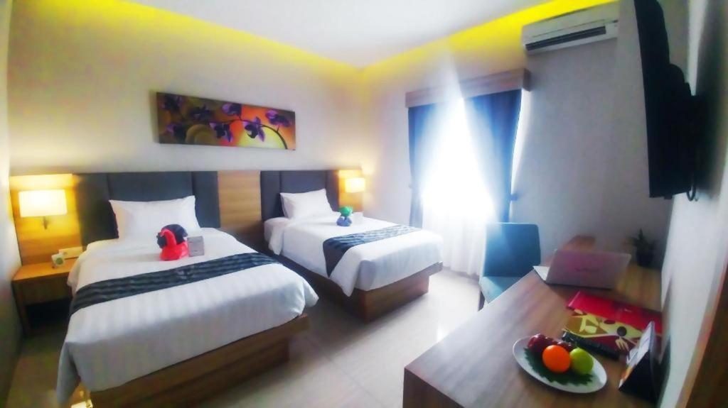 Orchardz Hotel Gajah Mada Pontianak Exterior foto